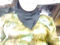 - Ҡыҙы, әлегә асылды магазин